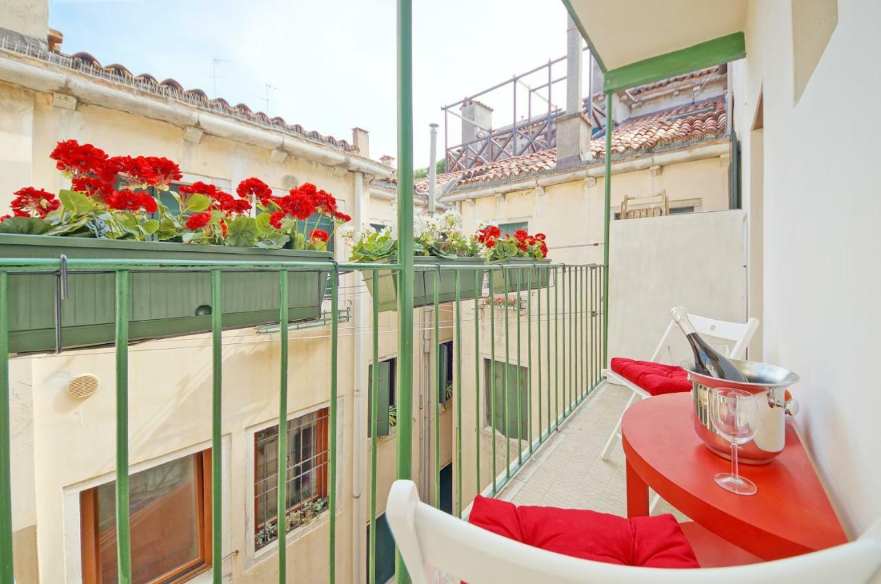 Calle Dei Fabbri Apartment Βενετία Εξωτερικό φωτογραφία